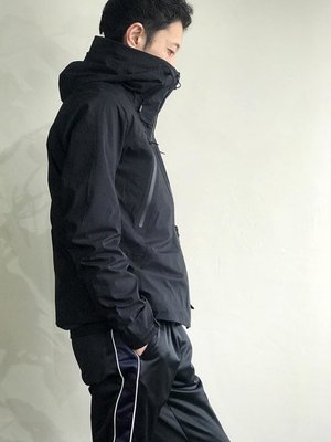 日本高級衝鋒衣品牌Descente Allterrain Active Shell Jacket 防風防水