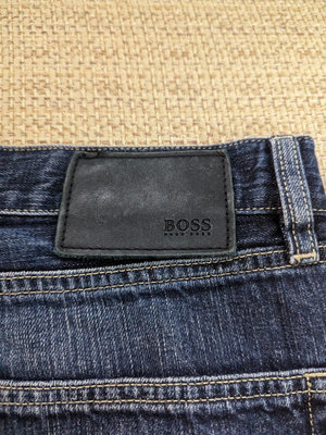 Hugo Boss 深藍色刷色直筒牛仔褲 寬管褲 32