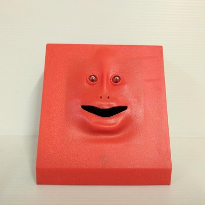 [ 三集 ] 公仔 FACEBANK 存錢筒 紅色  高約:10公分  材質:塑膠 金屬  A8