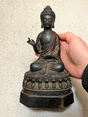 佛像神像 銅佛，喜歡可以直接拍，份量輕，尺寸13、10、2