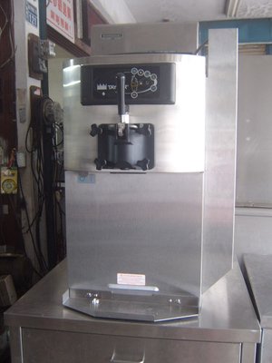 【光輝餐飲設備] 美國 泰勒桌上霜淇淋機.型號[C708].另有煮豆漿機.脫渣機.
