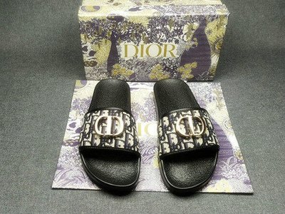 Jisoo代購 Dior字母滿印男款拖鞋 夏季舒適新款沙灘鞋 休閒經典涼拖鞋