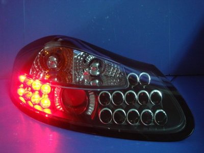 小亞車燈╠ 全新外銷版 PORSCHE BOXSTER 986 黑框 紅白 LED 尾燈