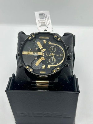 DIESEL Mr.Daddy 2.0 黑色面錶盤 黑色配金色不鏽鋼錶帶 石英 三眼計時 男士手錶 DZ7465