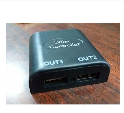 【綠市集】5V2A 3A太陽能穩壓器 雙口USB 太陽能折疊包/電池板專用USB接線盒