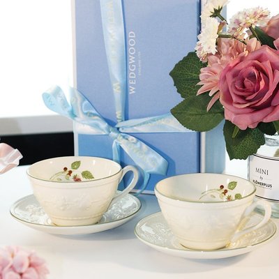 馬克杯正品wedgwood日本假日歡愉樹莓浮雕紅茶咖啡杯碟情侶對杯禮盒開心購 促銷 新品