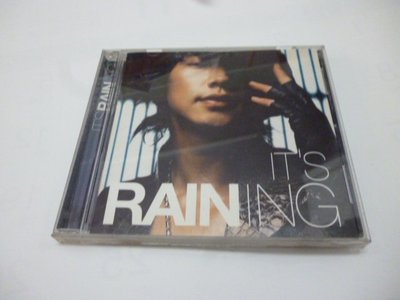 崇倫 2 店《原版二手CD  《RAIN. IT'S RAINING. CD》  / 內容物請看照片》** 位置 : 3