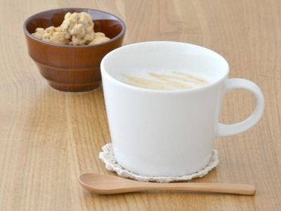 艾苗小屋-日本製美濃燒白色咖啡馬克杯