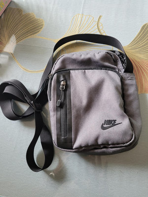 Nike.MIZUNO 美津濃 帆布 輕便 多夾層  側背包
