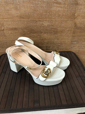 Gucci古馳Marmont系列白色復古雙G涼鞋女鞋高跟鞋