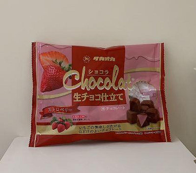 【享吃零食】TAKAOKA高岡食品 生巧風洋菓子(草莓風味)