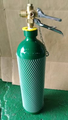 //來電2625含稅 正台灣製CO2 鋁合金鋼瓶(手壓瓶頭.水壓測試.含氣體)CO2鋼瓶 超輕量鋁合金 4公升