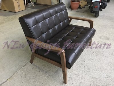 【N D Furniture】台南在地家具-復刻版耐水耐磨橡膠木實木類馬鞍乳膠亮皮雙人休閒沙發/髮廊/候客椅MC