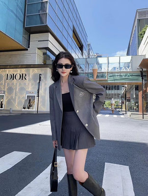 熱款直購#Prada 普拉達西裝外套休閒新款黑色外套女時尚氣質西服修身顯瘦灰色西裝外套