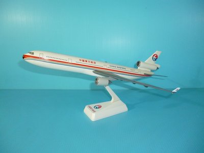 珍上飛模型飛機：MD-11(1:200)中國東方(編號:MD1121)