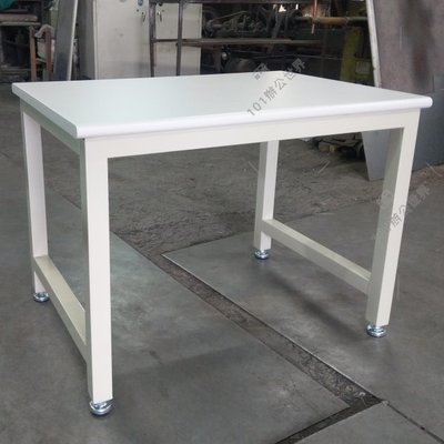 (W100*D50*H80.5cm)訂製無抽屜工作桌，附止滑調整腳墊、電子廠生產線專用工作桌...可訂製各種尺寸及樣式