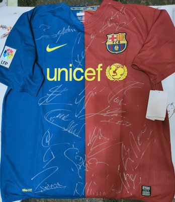 （球王Messi）08-09年最強冠軍隊巴塞隆納眾多球星簽名球衣（附證書，有梅西Messi，Henry，Puyol，Xavi，小白等）