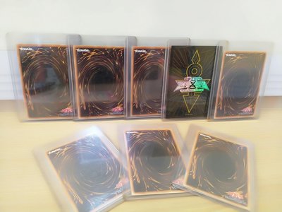 日本遊戲王 遊戲王卡 八張一起賣 非蒼炎之修羅 狩獵者卡牌 青眼白龍 三幻神 黑魔導女孩
