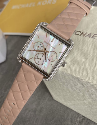 MICHAEL KORS 銀色水鑽框 珍珠貝母錶盤 格菱粉色皮革錶帶 石英 女士手錶 MK2768