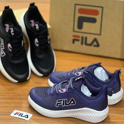 5號倉庫 FILA 女慢跑鞋 輕量 透氣 吸震 現貨 黑粉5-J920W-010 紫藍5-J920W-919
