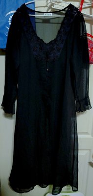 出清二手~專櫃品牌 SWEAR 思薇爾 黑色 薄紗 蕾絲 刺繡 兩件式 連身睡衣 睡裙 性感睡衣