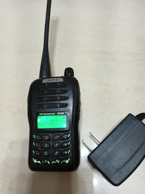 SFE S820K 無線電對講機┼充電座變壓器座充VHF UHF FRS UV VU s820對講機耳機麥克風