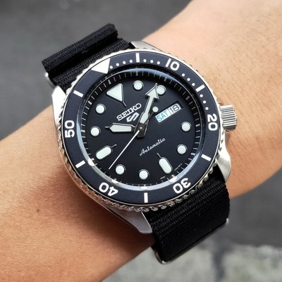 SEIKO 5 Sports系列 SRPD55K3 精工錶 手錶 42mm 機械錶 黑面盤 帆布錶帶 男錶