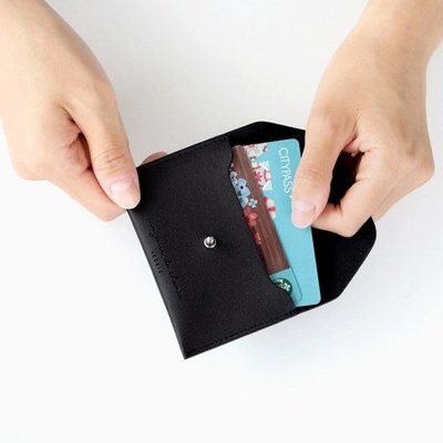 ♀高麗妹♀韓國 ICONIC SLIT CARD HOLDER 釘扣式扁扁 證件/信用卡/名片 收納夾(2色選)預購
