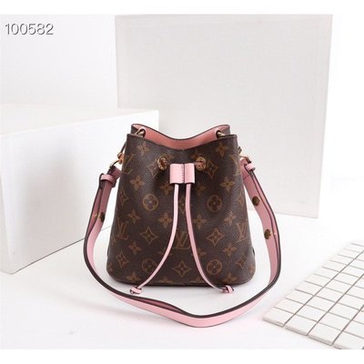 Louis Vuitton Brown Monogram Mini e Cloth ref.318746 - Joli