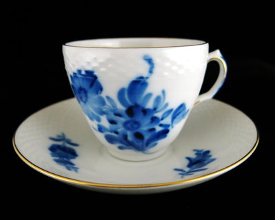 丹麥製皇家哥本哈根 Royal Copenhagen藍花系列For EF Hutton限量手繪描金咖啡杯盤組-C