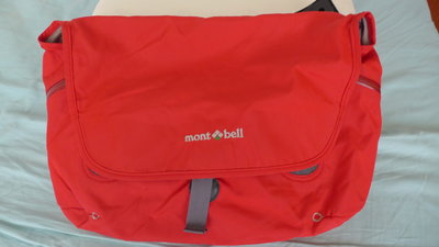 mont-bell紅色背包