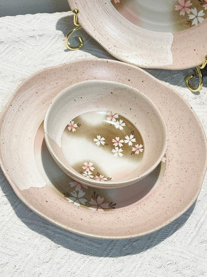 日本制全新粗陶粉嫩櫻花碗盤餐具套組