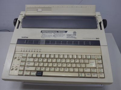 Brother Professional CX90 Electronic Typewriter兄弟牌電動打字機CX90