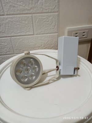 (三重雜貨店) LED軌道燈 白色 白光 6000k 9W