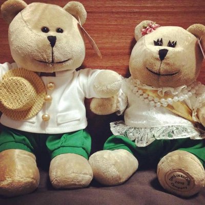 含運2480元~STARBUCKS星巴克咖啡熊寶寶-泰國THAILAND潑水節2015紀念版情侶對熊-泰式傳統服裝