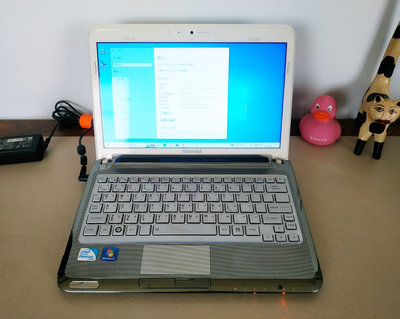 【日系原裝 中古良品】東芝 Toshiba Portege T210 11.6吋 菱格紋極輕巧小筆電 notebook 筆記型電腦