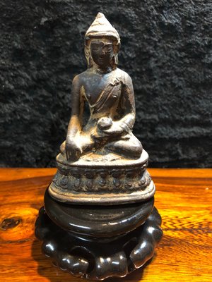 『華山堂』早期 有年代 尼泊爾藏傳回流 精緻銅雕 佛陀 釋迦牟尼佛 老銅雕 小尊可放車上 修行