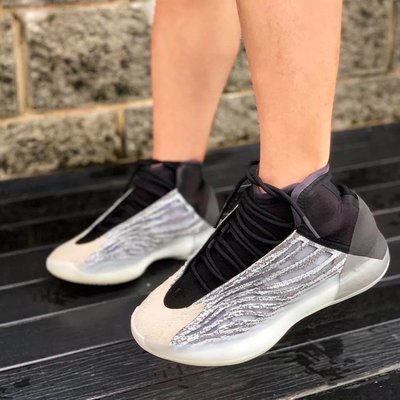 Adidas愛迪達Yeezy Basketball “Quantum”黑白灰 透明 戰靴 百搭 低幫 慢跑鞋EG1535
