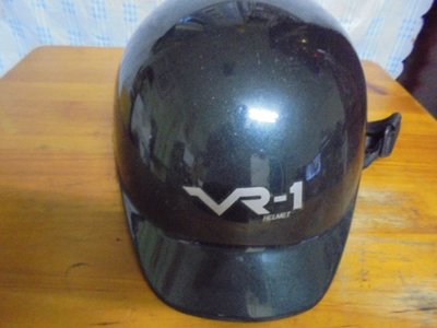託售深藍色VR-1 HELMET  半罩式安全帽，實物如照片。