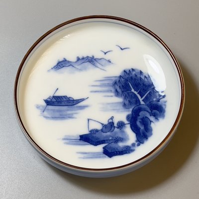 台灣早期老碗盤 — 碟(#42) 青花江釣圖 碟 直徑9.3公分 無嗑無裂