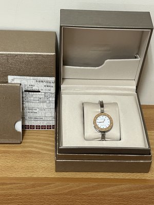 BVLGARI寶格麗B.ZERO1系列 稀少錶框18K金貝殼面大錶徑手錶   便宜價$35800出售⋯