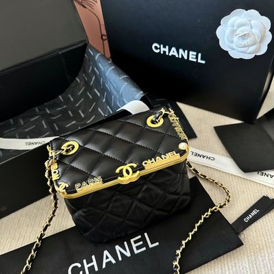 Cinder-ella Chanel 23 手工坊系列 盒子包時裝休閑 不挑衣服尺寸16*12cm N.O1214