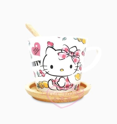 ♥小花凱蒂日本精品♥Hello kitty凱蒂貓三件式湯杯組陶瓷杯馬克杯附木製湯匙杯墊三件組 10901403