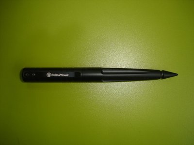 ( 昇巨模型 ) - Smith &amp; Wesson - 原廠授權 - 隨身型戰術筆 !