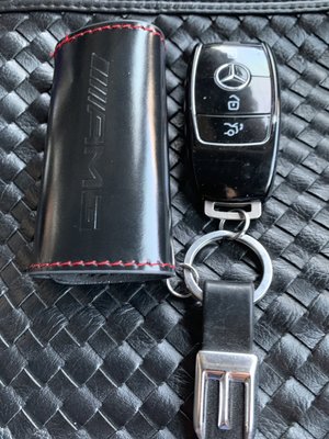 新款鑰匙皮套 賓士原廠w213及w222/w205/w177小改款專用鑰匙皮套 標準款/AMG款賓士精品