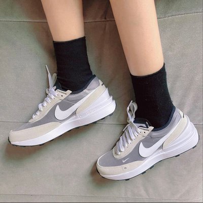 【Dr.Shoes 】Nike WAFFLE ONE 限量 小SACAI 灰白 女鞋 DC0481-100