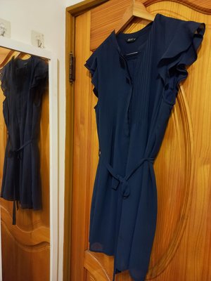 20 NET 深藍色荷葉袖雪紡洋裝