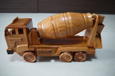 全新 木製水泥車 水泥車模型 (非檜木聚寶盆、檜木盒、龍柏、牛樟、崖柏、肖楠、黃檜)