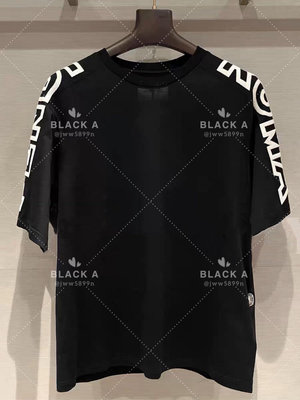 【BLACK A】FENDI by Marc Jacobs 2023夏季聯名系列 黑色手臂白字短袖T恤 價格私訊