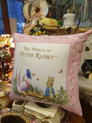 彼得兔抱枕
